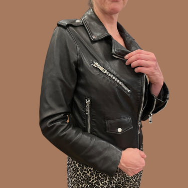 Manteau en cuir de mouton noir doublé en poly pour femmes 6US