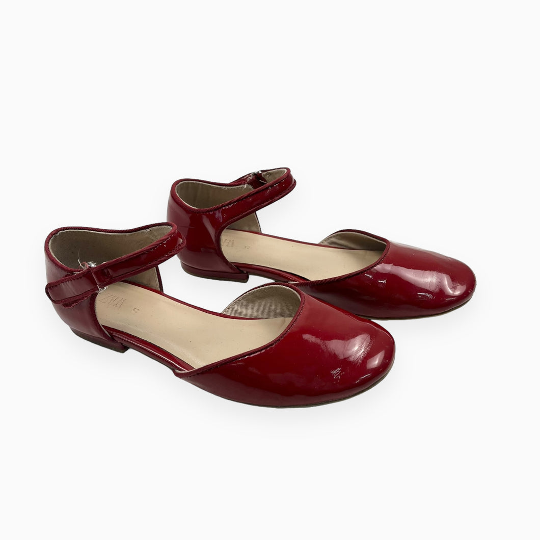 Sandales en vinyle rouge JR 32 EUR