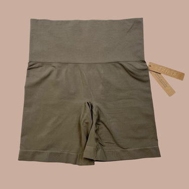 Short biker olive 'Sheer Sculpt Low Back' en nylon et elastane pour femmes S