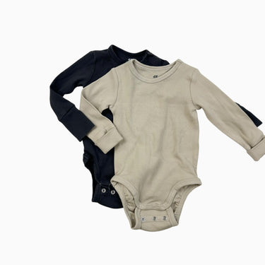 Duo de cache-couche anthracite et greige côtelé 4-6M