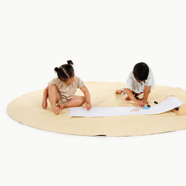 Tapis de sol 'Maxi rond large Fog' latté en cuir vegan 80x80po