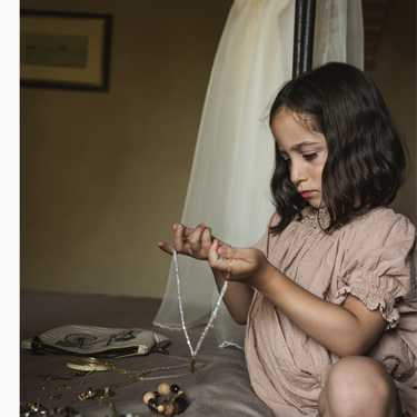 Robe vieux-rose avec smock et point d’esprit 6Y