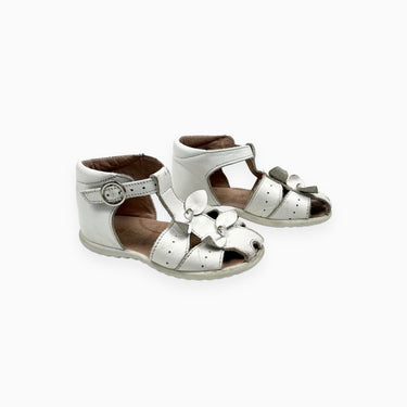 Sandales blanches en cuir 20EU