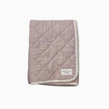 Tapis de sol vieux rose en coton matelassé 85x85
