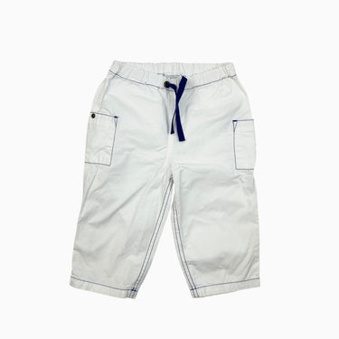 Pantalon blanc avec détails marine 18M