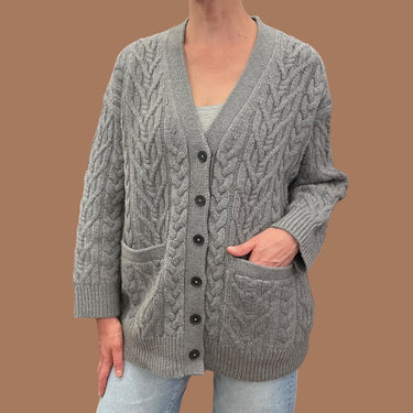Cardigan 'oversized' gris en tricot de laine torsadé pour femmes 1US