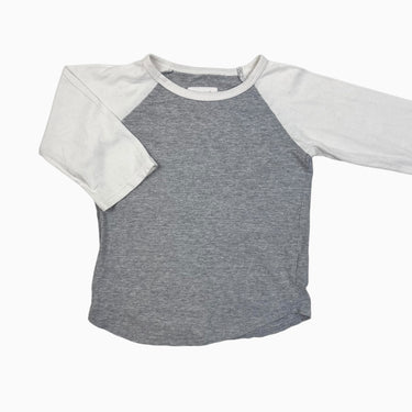 Chandail gris et blanc 6-12M