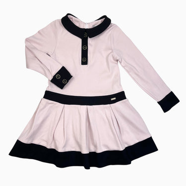 Robe rose poudré à col noir 5Y