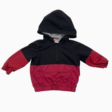 Anorak à capuchon noire et rouge 18M