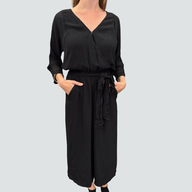 Combi noire 'cropped' en viscose et poly ceinturée pour femmes XS