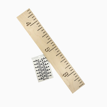 (PICK-UP ONLY) Échelle de graduation en bois avec stickers 'marqueurs de temps'