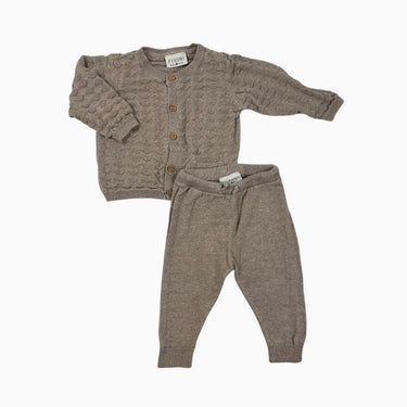Cardigan taupe en tricot de coton texturé et pantalon 9M
