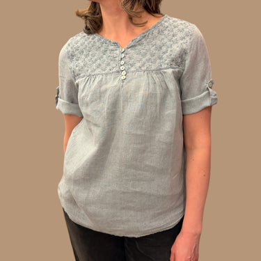 Blouse grise avec fleurs brodées en lin pour femmes fait au Portugal M