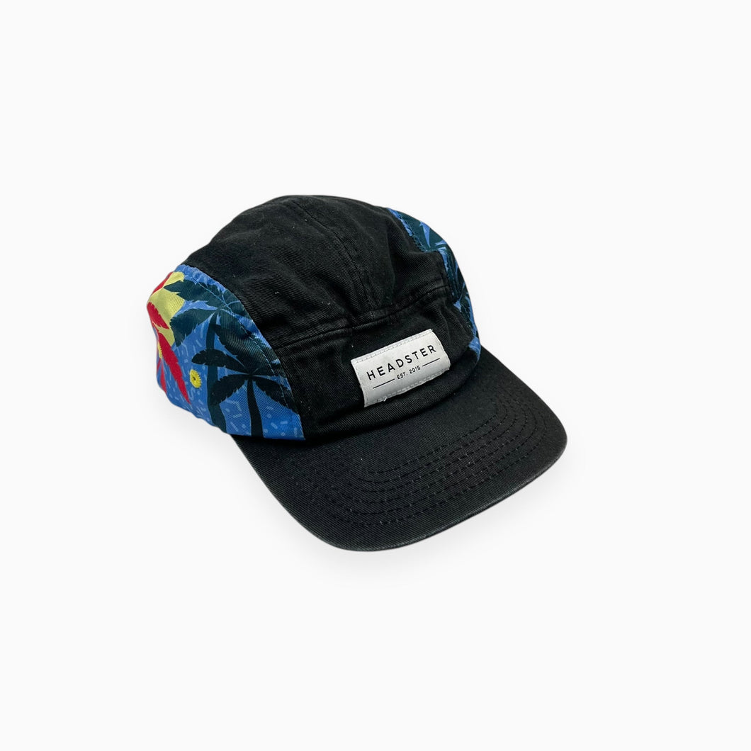 Casquette noire à motif palmier 52cm