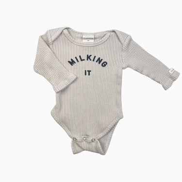 Cache-couche vanille 'Milking it' côtelé 3-6M