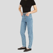 Charger l&#39;image dans la galerie, Jeans &#39;Bonnie Taper&#39; slim en coton pour femmes 25
