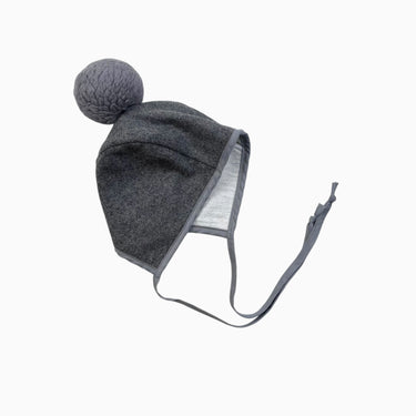 Bonnet gris avec pompon en laine et poly 3-6M