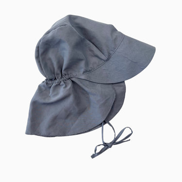 Casquette souple grise en poly avec panneau de protection au cou 18-36M