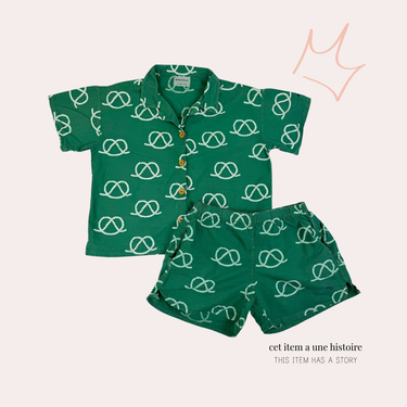 Ensemble vert 'pretzels' fit court 8-9Y